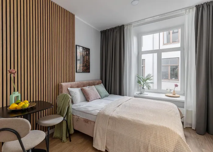 Neat And Simple Old Town *